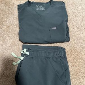 Figs Men's Scrubs (Matching Shirt and Pant), Medium, Moss